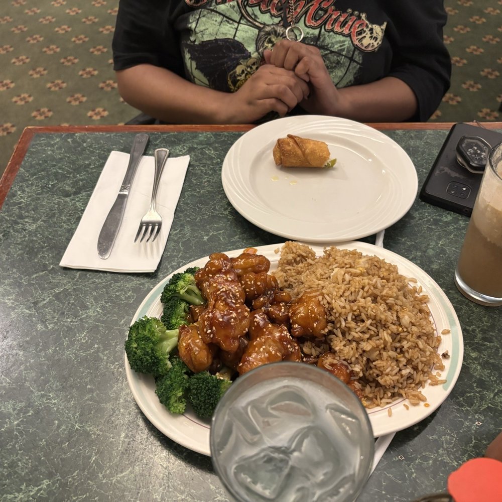 19. Sesame Chicken Combo Dinner