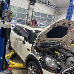 Metro Motor - Mini Cooper