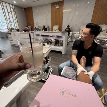 H Nail Bar & Lash - Nail Salons Near Me - Hollis, New York H Nail Bar & Lash - Nail Salons Near Me - Hollis, New York