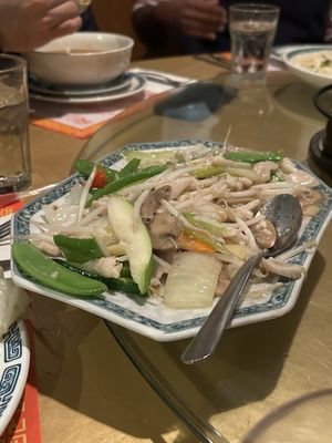 North Garden Restaurant & Lounge by null