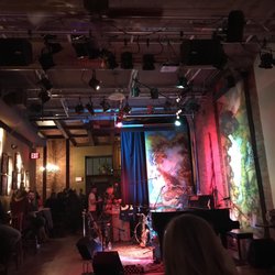 The Famous Mockingbird - Former Campbell Steele Gallery- stage area - behind that is the bar