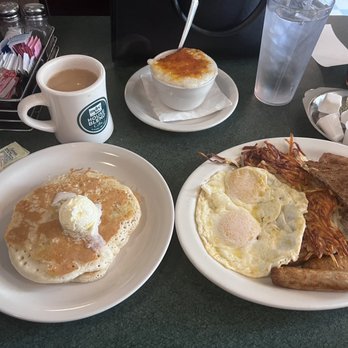 Metro Diner - The Bissell Breakfast* Cheesiest Grits Freshly Brewed Coffee - Breakfast & Brunch Near Me - Madison, Alabama