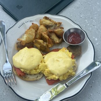 The Drake Hotel - Drake Benny - Hotels Near Me - Toronto, Ontario The Drake Hotel - Drake Benny - Hotels Near Me - Toronto, Ontario