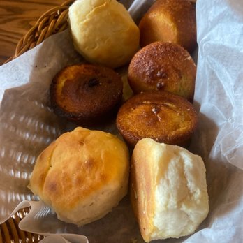 Cracker Barrel Old Country Store - Biscuits and Cornbread - American Near Me - Lawton, Oklahoma Cracker Barrel Old Country Store - Biscuits and Cornbread - American Near Me - Lawton, Oklahoma