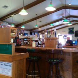 Gentlemen Gene's Pub