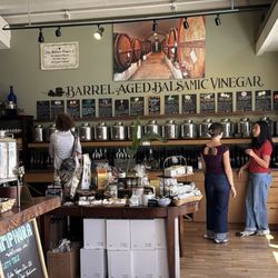 Amphora Nueva - Vinegars