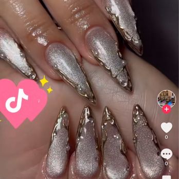 Lux Nails & Spa - Nail Salons Near Me - Lilburn, Georgia