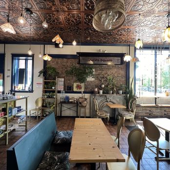Charmers Cafe - Cafes Near Me - Chicago, Illinois