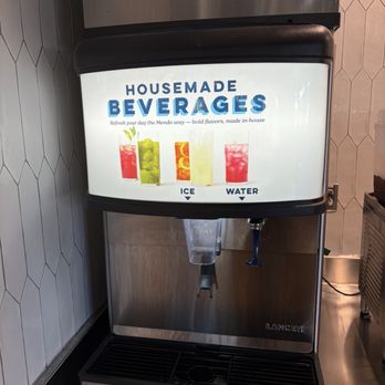 Mendocino Farms - Ice and water station - Salad Near Me - Dublin, California Mendocino Farms - Ice and water station - Salad Near Me - Dublin, California