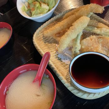 Mizu - Miso soup and salad - Sushi Bars Near Me - Clarksville, Tennessee