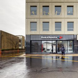 Bank of America Financial Center - Storefront