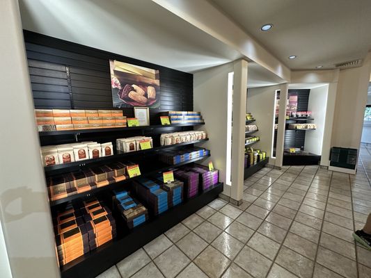 Big Island Candies by null