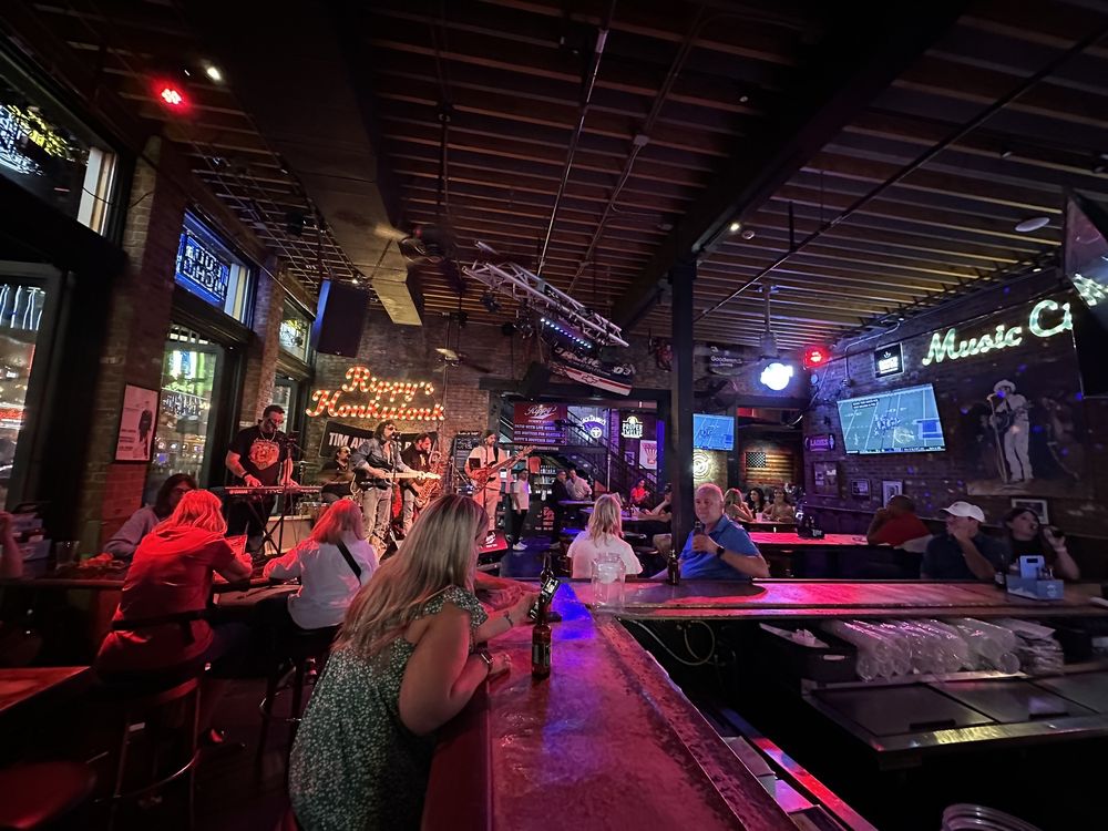 Rippy's Bar & Grill