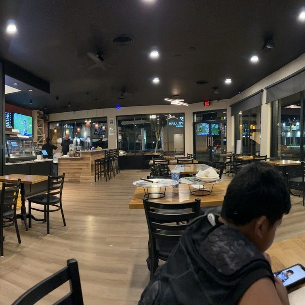Retro Pie - This place is nice! Got a small bar, got tv's, the retro vibe is on point! - Pizza Near Me - Manteca, California Retro Pie - This place is nice! Got a small bar, got tv's, the retro vibe is on point! - Pizza Near Me - Manteca, California