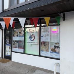 B&G AcuCare - Enjoy a massage at B&G AcuCare in Glenside, PA!