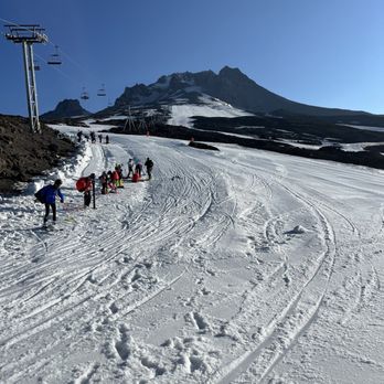 Glacier Public House - Mt Hood - Bars Near Me - Government Camp, Oregon Glacier Public House - Mt Hood - Bars Near Me - Government Camp, Oregon