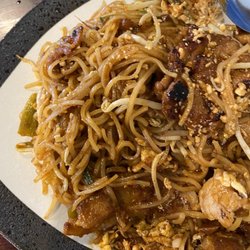 Noot's Thai Kitchen - Sorry but already ate some.