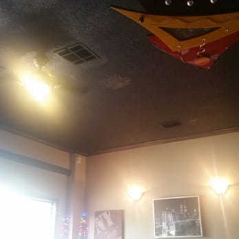 Toasterz Cafe - The ceiling and wall art - Breakfast & Brunch Near Me - Houston, Texas Toasterz Cafe - The ceiling and wall art - Breakfast & Brunch Near Me - Houston, Texas