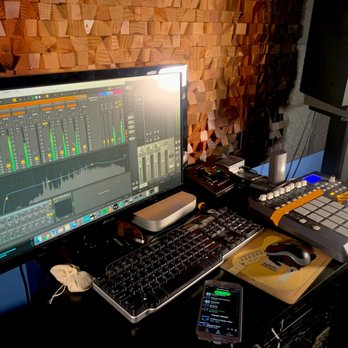 Star Lux Studio - The production station - Musical Instruments & Teachers Near Me - La Mesa, California Star Lux Studio - The production station - Musical Instruments & Teachers Near Me - La Mesa, California