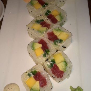 Houston's Restaurant - New American Near Me - Irvine, California