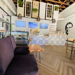 The Neighborhood Acai and Juice Bar