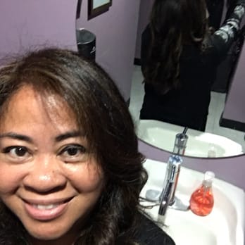 Rococo at Salon Republic - Bathroom Selfie - Makeup Artists Near Me - Santa Monica, California