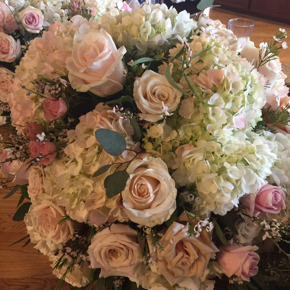 Lynne Lucente Floral Design - Floral Designers Near Me Lynne Lucente Floral Design - Floral Designers Near Me