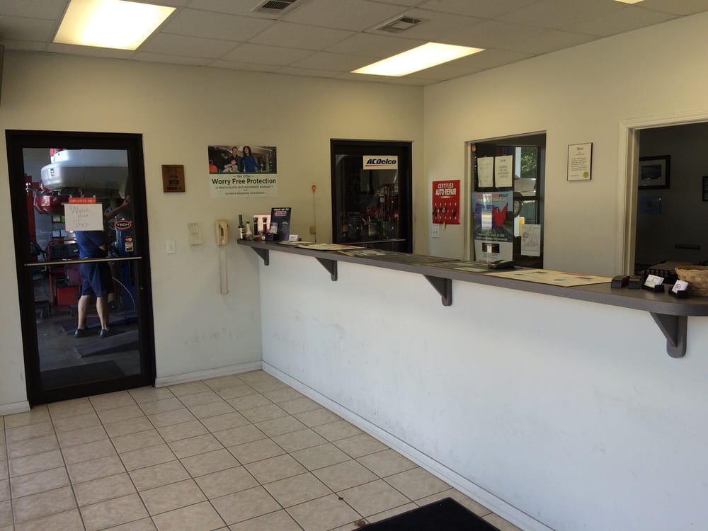 JOE’S GARAGE Updated September 2024 17 Reviews 1811 Pass Rd