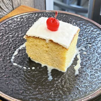 Mixteco Mexican Grill - Tres Leches Cake - Mexican Near Me - Chicago, Illinois