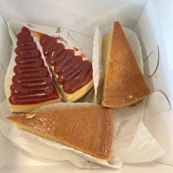 La Bahia Bakery - Cheescake