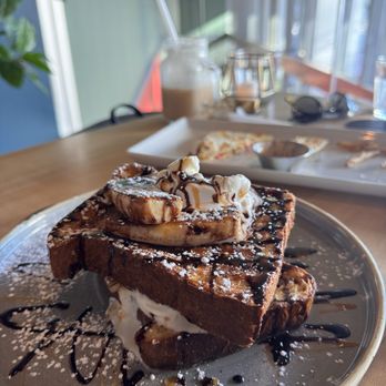 Hard Bean Brunch - Banana brulee French toast - Breakfast & Brunch Near Me - Vancouver, British Columbia