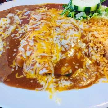 El Mariachi Taqueria - Chicken enchilada plate - Mexican Near Me - Rocklin, California El Mariachi Taqueria - Chicken enchilada plate - Mexican Near Me - Rocklin, California