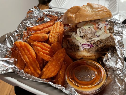 Oak, The New Fat Alley BBQ by null