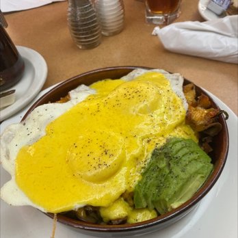 Tenafly Classic Diner - California Skillet!  Wow! - Diners Near Me - Tenafly, New Jersey