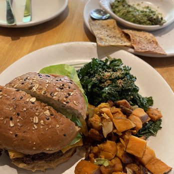 True Food Kitchen - New American Near Me - Chicago, Illinois