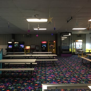 Star Skate - Skating Rinks Near Me - Ada, Oklahoma Star Skate - Skating Rinks Near Me - Ada, Oklahoma