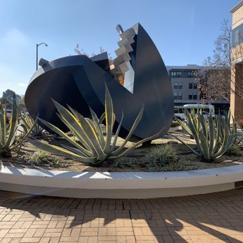 Regus California Mountain View Downtown - Sculpture - Shared Office Spaces Near Me - Mountain View, California Regus California Mountain View Downtown - Sculpture - Shared Office Spaces Near Me - Mountain View, California