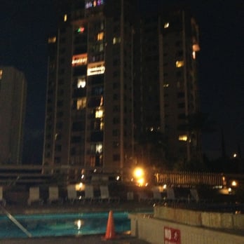 Park At Pearlridge - Xmas lights - Apartments Near Me - Aiea, Hawaii Park At Pearlridge - Xmas lights - Apartments Near Me - Aiea, Hawaii