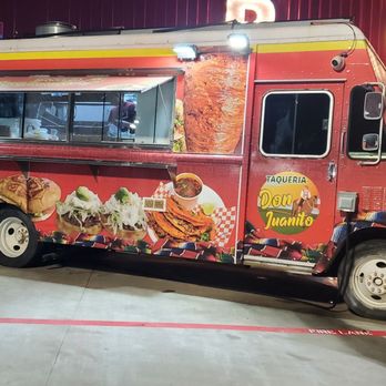 Porky's Backyard - Mexican food cart, good food - Food Trucks Near Me - Humble, Texas