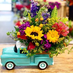 Imperial Flowers - Road Trip - Flower Arrangement and Vase