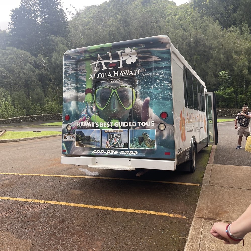 Aloha Hawaii Tours - Bus Tours Near Me - Honolulu, Hawaii Aloha Hawaii Tours - Bus Tours Near Me - Honolulu, Hawaii