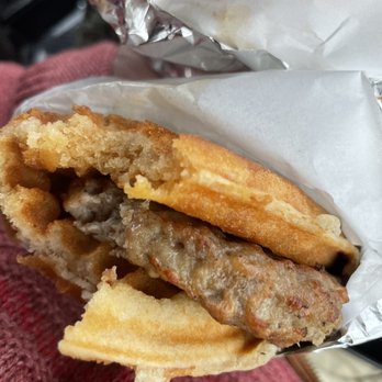 Flavour Spot - Sausage and 100% Pure-Maple Cream - Coffee & Tea Near Me - Portland, Oregon