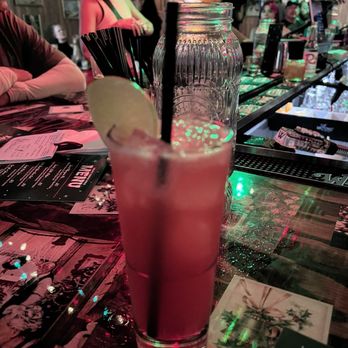 Lala’s South Pole - Gin-gle n' Juice. - Beer Bar Near Me - Austin, Texas Lala’s South Pole - Gin-gle n' Juice. - Beer Bar Near Me - Austin, Texas