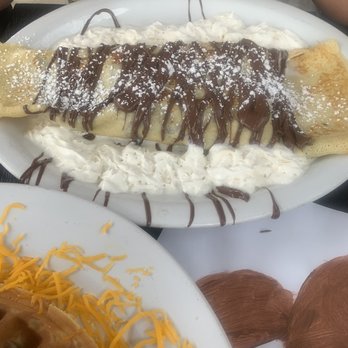Killian Cafe & Grill - Nutella crepe - Breakfast & Brunch Near Me - Miami, Florida