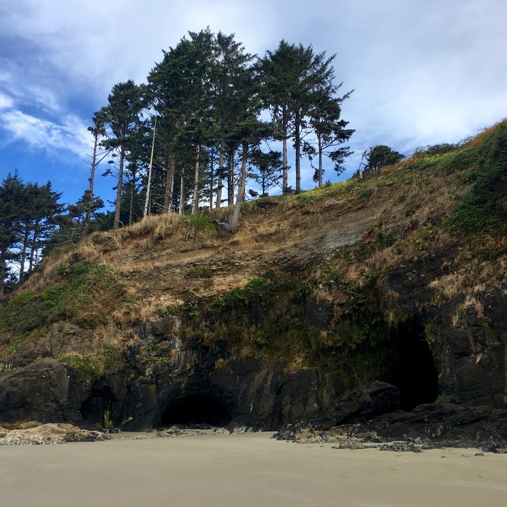 Heceta Head Lighthouse - Caves - Landmarks & Historical Buildings Near Me - Florence, Oregon Heceta Head Lighthouse - Caves - Landmarks & Historical Buildings Near Me - Florence, Oregon