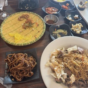 Korea Chefs - Crumbs from seafood pancake, kimbap, jjangmyeon, yakisoba - Korean Near Me - Daphne, Alabama