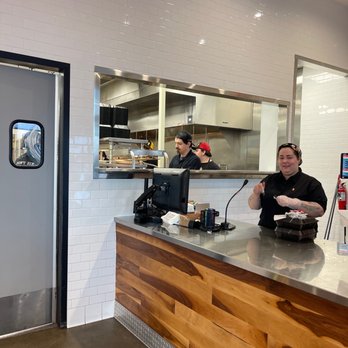 Dave's Hot Chicken - Kitchen - Chicken Shop Near Me - Beaverton, Oregon Dave's Hot Chicken - Kitchen - Chicken Shop Near Me - Beaverton, Oregon