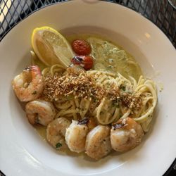 Shrimp linguine