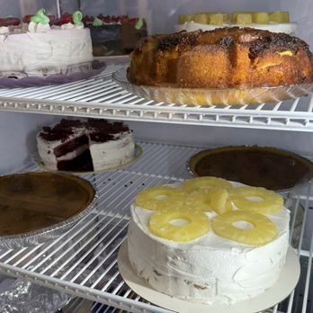 Baker's Restaurant - Fresh desserts made daily - American Near Me - Jacksonville, North Carolina Baker's Restaurant - Fresh desserts made daily - American Near Me - Jacksonville, North Carolina