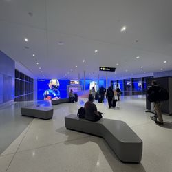 Pittsburgh International Airport - Heading to tunnel after TSA check point